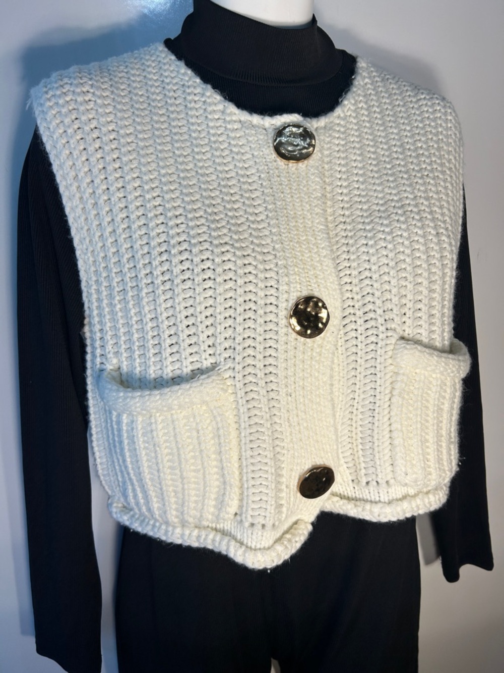 Cream Chunky Knitted Boxy Button Front Vest SZ M Cottage Boho Minimalist Preppy